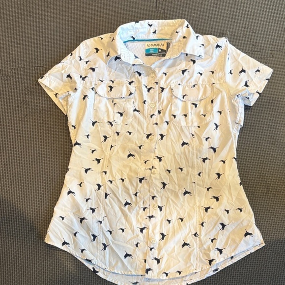Magellan Outdoors White Button Down Shirt with Navy Bird Pattern